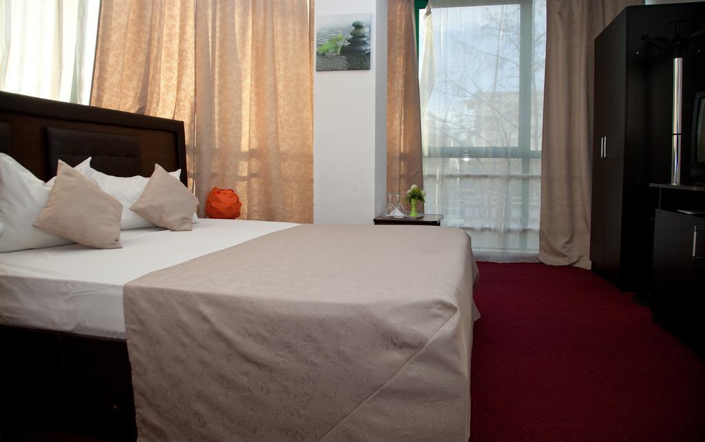 Hotel Metropol ピテシュティ 部屋 写真